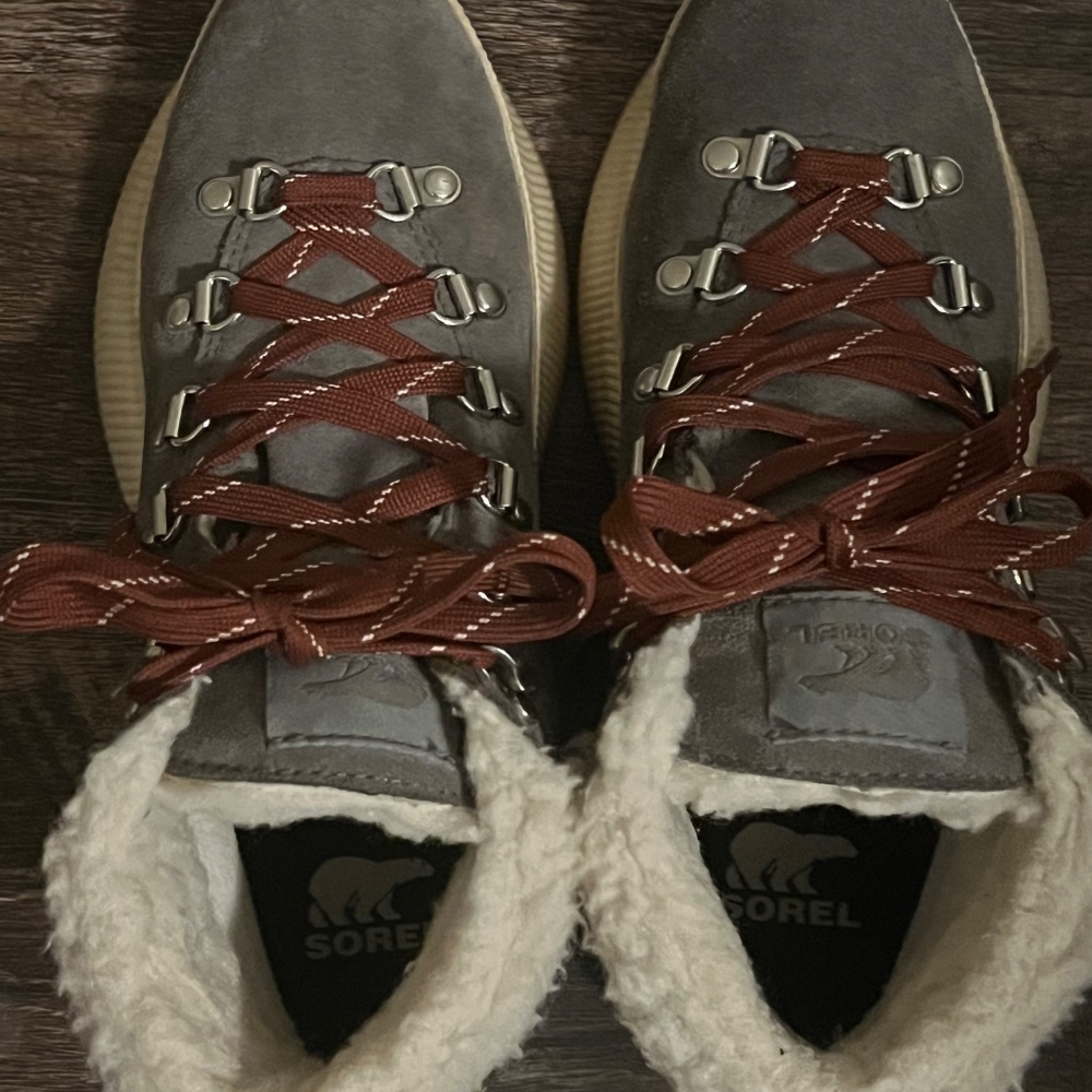 Sorel Women's Gray and Tan Winter Boots - Picture 2 of 5